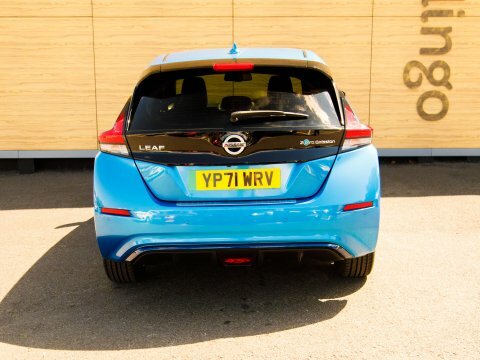 Nissan Leaf Hatchback Blue #6