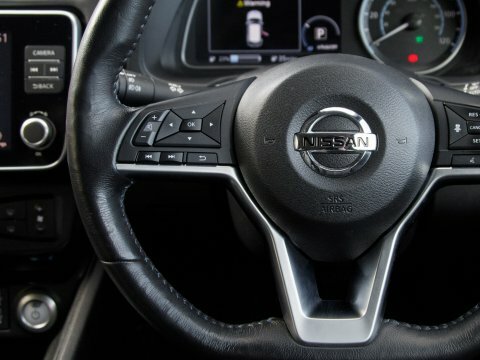 Nissan Leaf 110Kw N-connecta 40Kwh Black #18