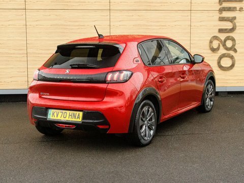 Peugeot 208 Allure Red #2