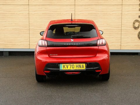 Peugeot 208 Allure Red #6