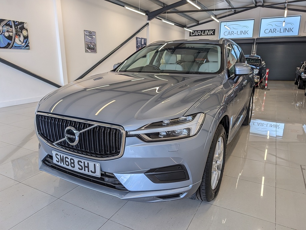 Volvo XC60 T5 Momentum Blue