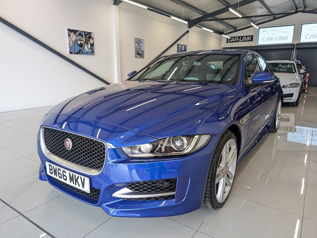 Jaguar XE Gtdi R-sport Blue