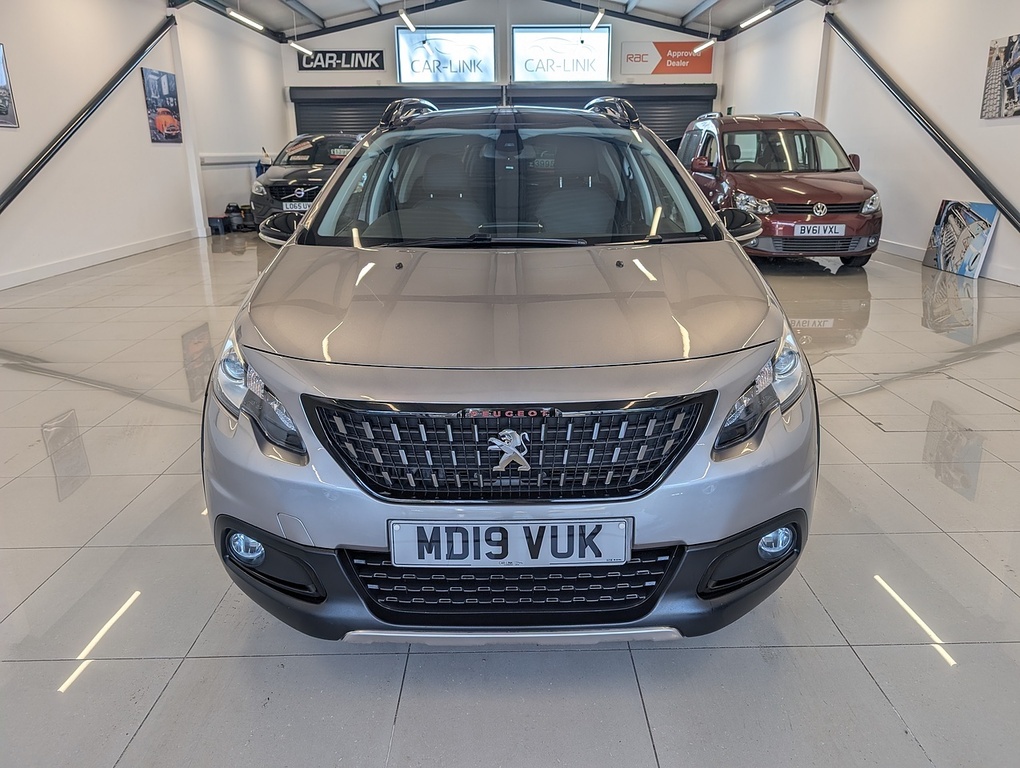 Peugeot 2008 Puretech Gt Line Grey #4