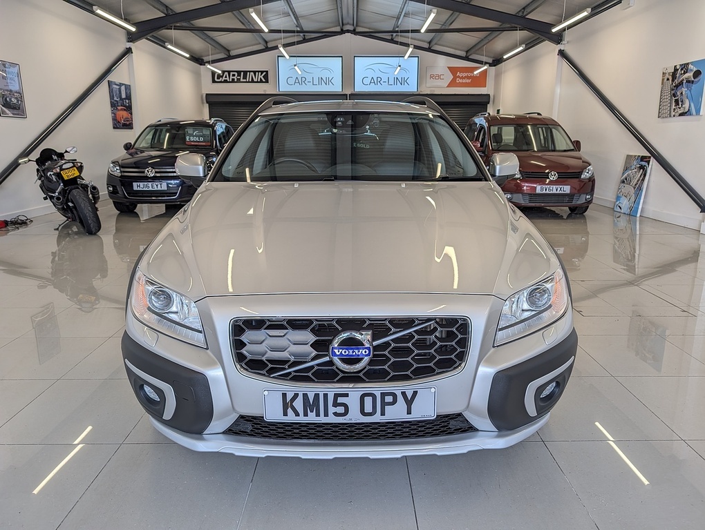 Volvo XC70 D5 Se Lux Silver #4