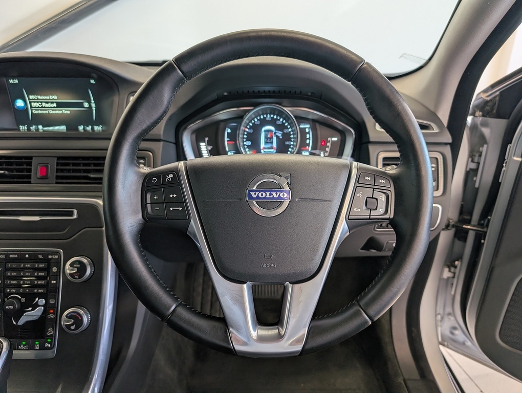 Volvo XC70 2.4 D5 Se Lux Awd 220 Bhp Brown #13
