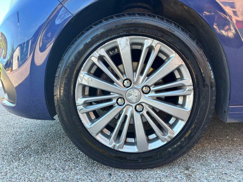 Peugeot 208 1.6 Bluehdi 100 Gt Line Red #39