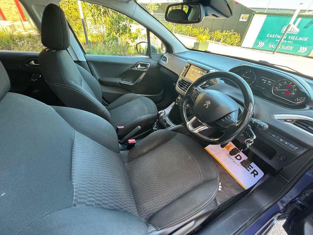 Peugeot 208 1.6 Bluehdi 100 Gt Line Red #26