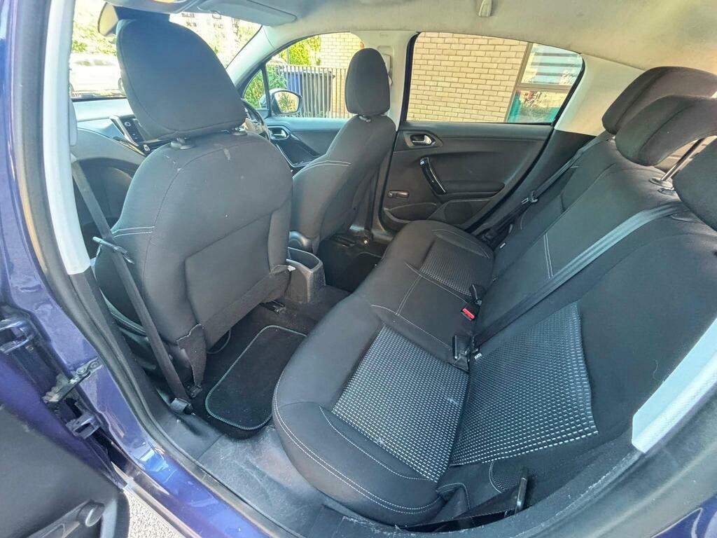 Peugeot 208 1.6 Bluehdi 100 Gt Line Red #28