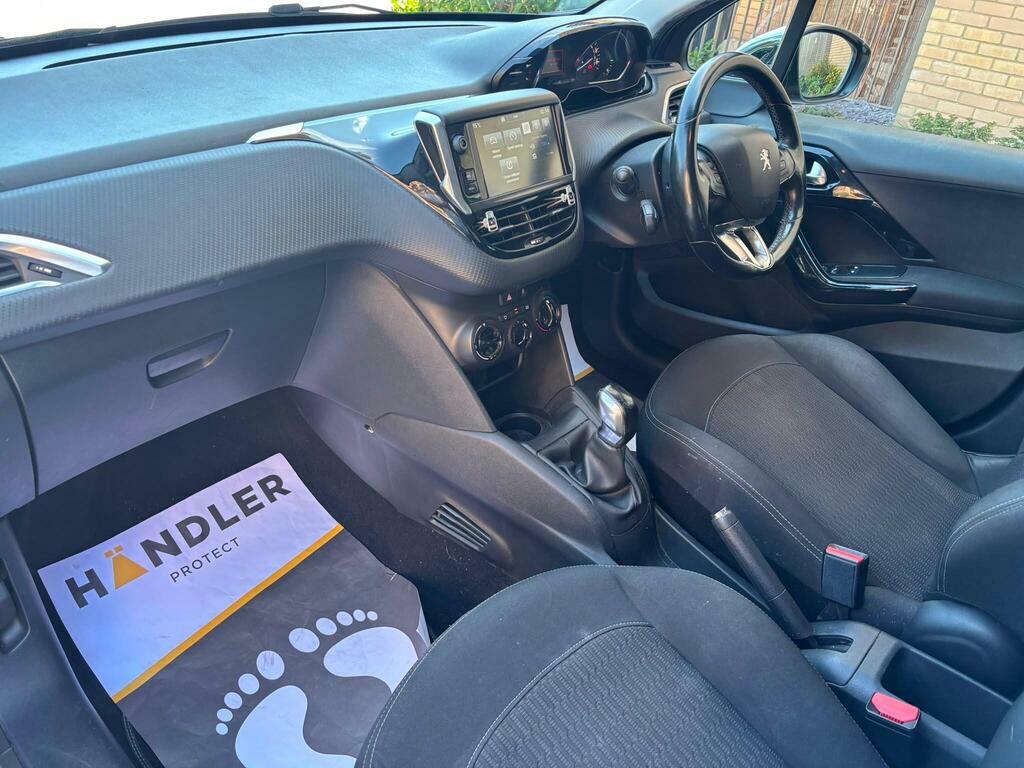 Peugeot 208 1.6 Bluehdi 100 Gt Line Red #3