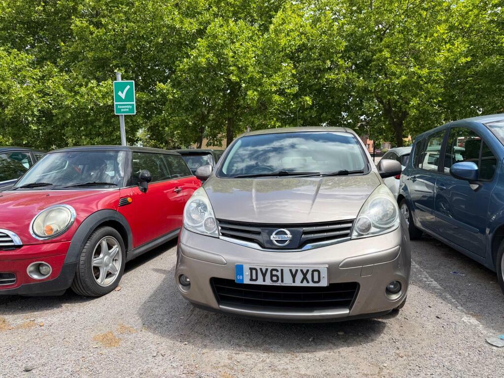Nissan Note 1.6 16V N-tec Euro 5 Beige