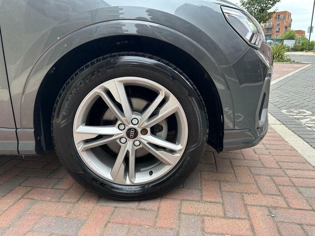 Audi Q3 1.5 Tfsi 35 Sport Suv 150 Ps Grey #22