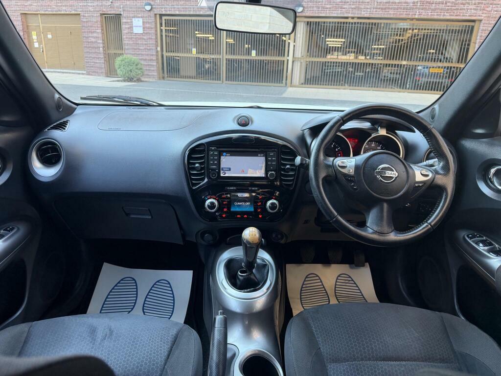 Nissan Juke 1.6 Acenta Premium Euro 5 S S White #3