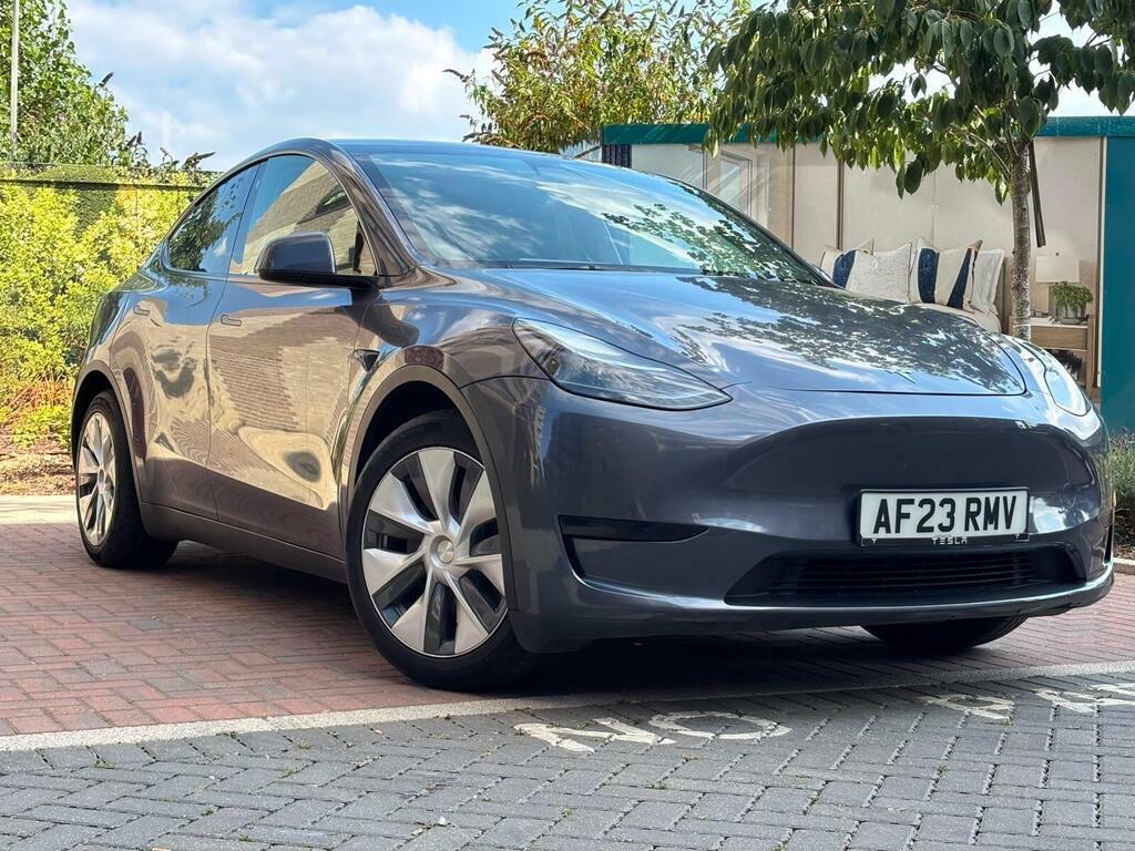 Tesla Model Y Rwd Grey