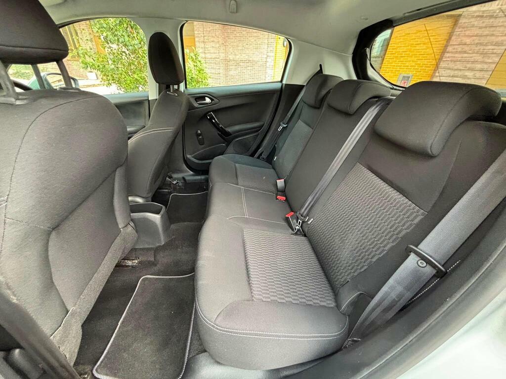 Peugeot 208 1.2 Active 82 Bhp Grey #35