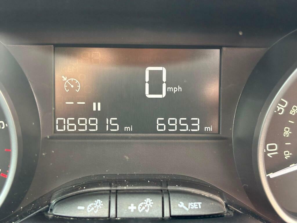 Peugeot 208 1.2 Active 82 Bhp Grey #48