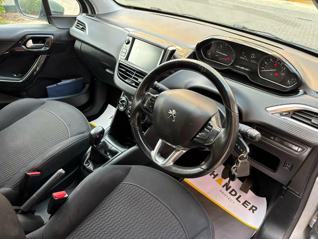 Peugeot 208 1.2 Puretech Active Euro 6 S S Silver #4