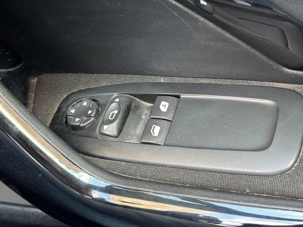 Peugeot 208 1.2 Active 82 Bhp Grey #39
