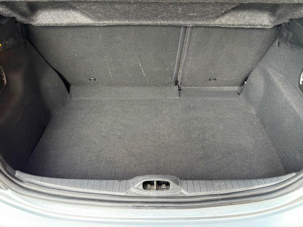 Peugeot 208 1.2 Active 82 Bhp Grey #50