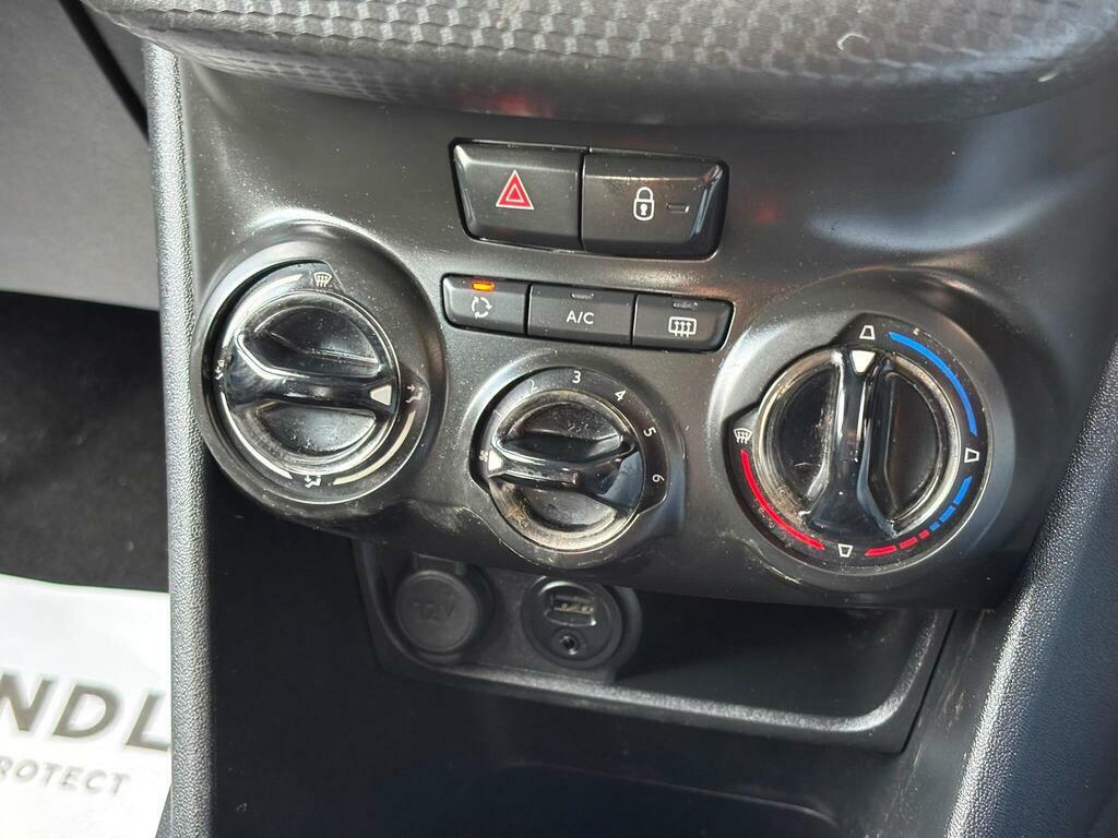 Peugeot 208 1.2 Active 82 Bhp Grey #40