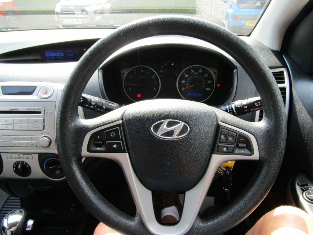 Hyundai I20 1.2 Classic Euro 5 Silver #17