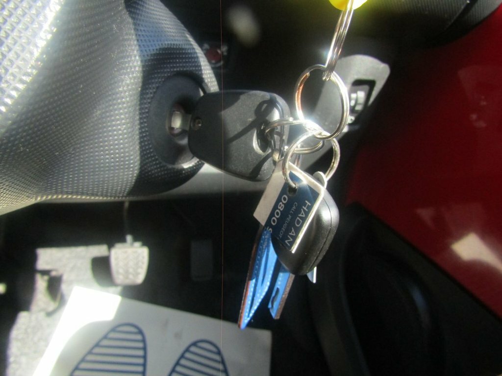 Peugeot 107 Active Blue #16