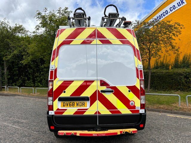 Vauxhall Movano Manual DV68WDR White #6