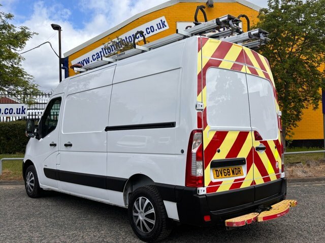 Vauxhall Movano Manual DV68WDR White #5