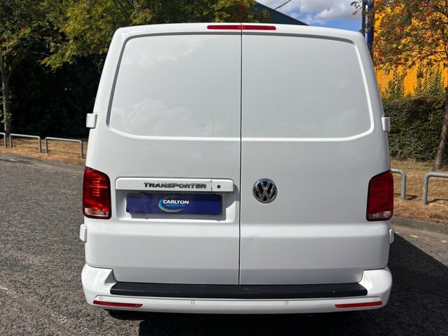 Volkswagen Transporter Automatic SM70FNR White #6