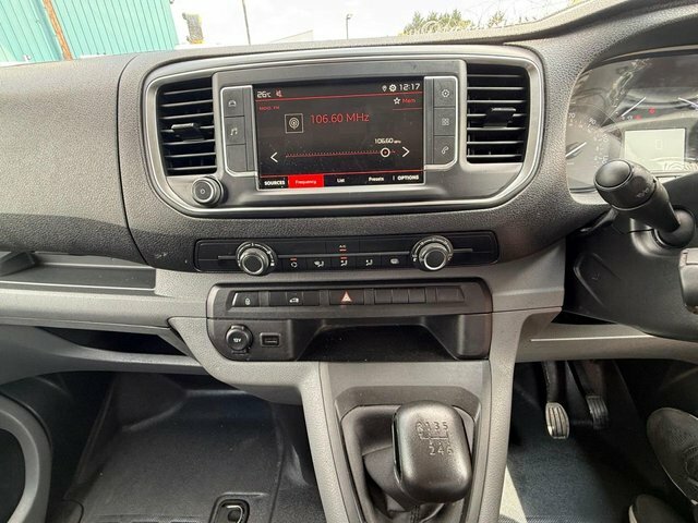 Citroen Dispatch Manual White #6