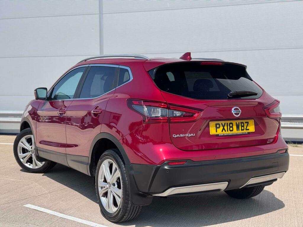 Nissan Qashqai 1.2 Dig-t N-connecta Euro 6 Ss PX18WBZ Red #4