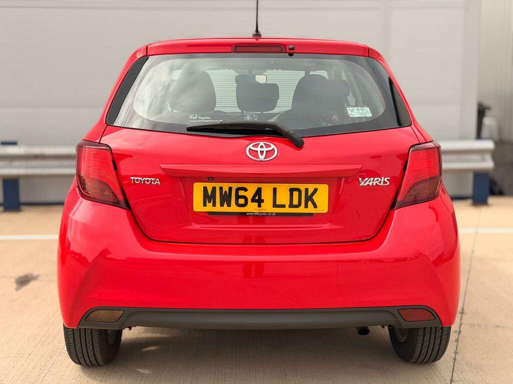 Toyota Yaris Icon Red #5