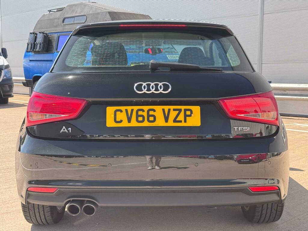 Audi A1 Sport Black #5