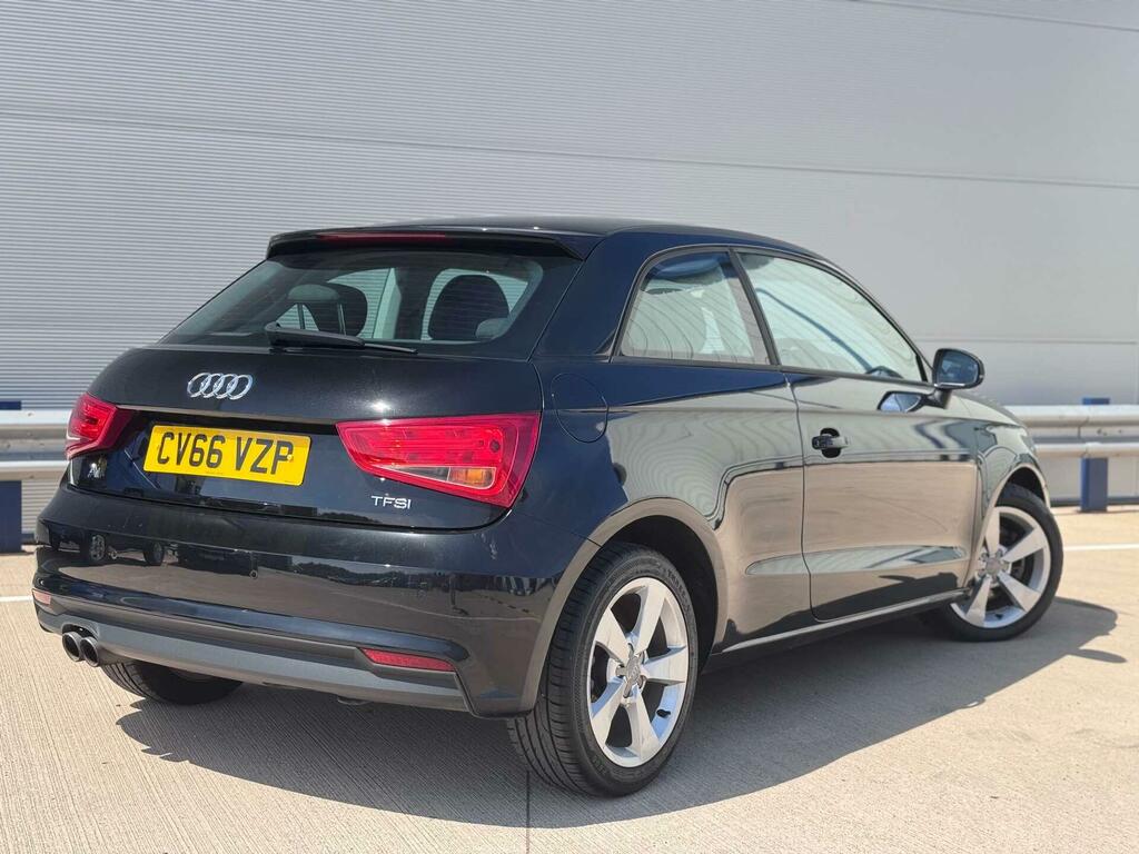 Audi A1 Sport Black #4