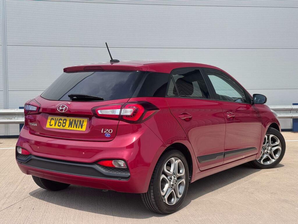 Hyundai I20 1.2 Premium Nav Euro 6 Ss CV68WNN Red #4