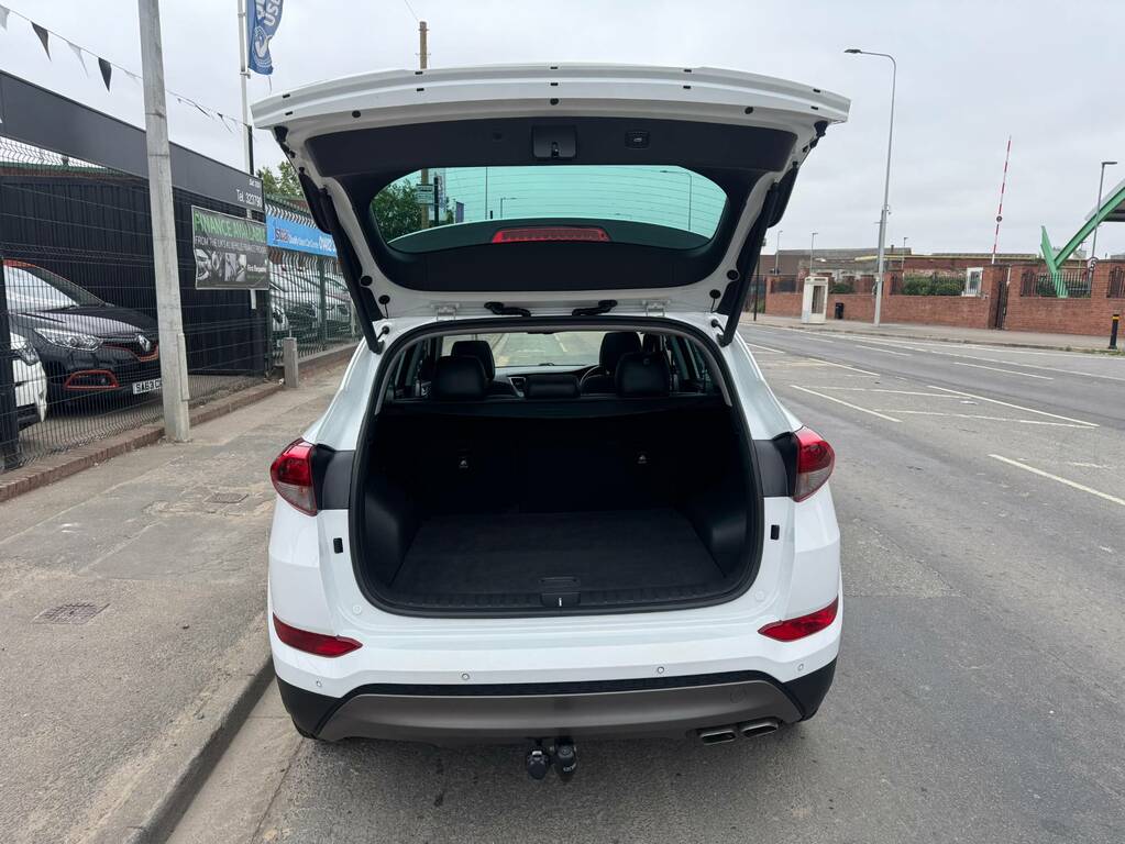 Hyundai Tucson 2.0 Crdi Blue Drive Premium Se E066CVG White #5