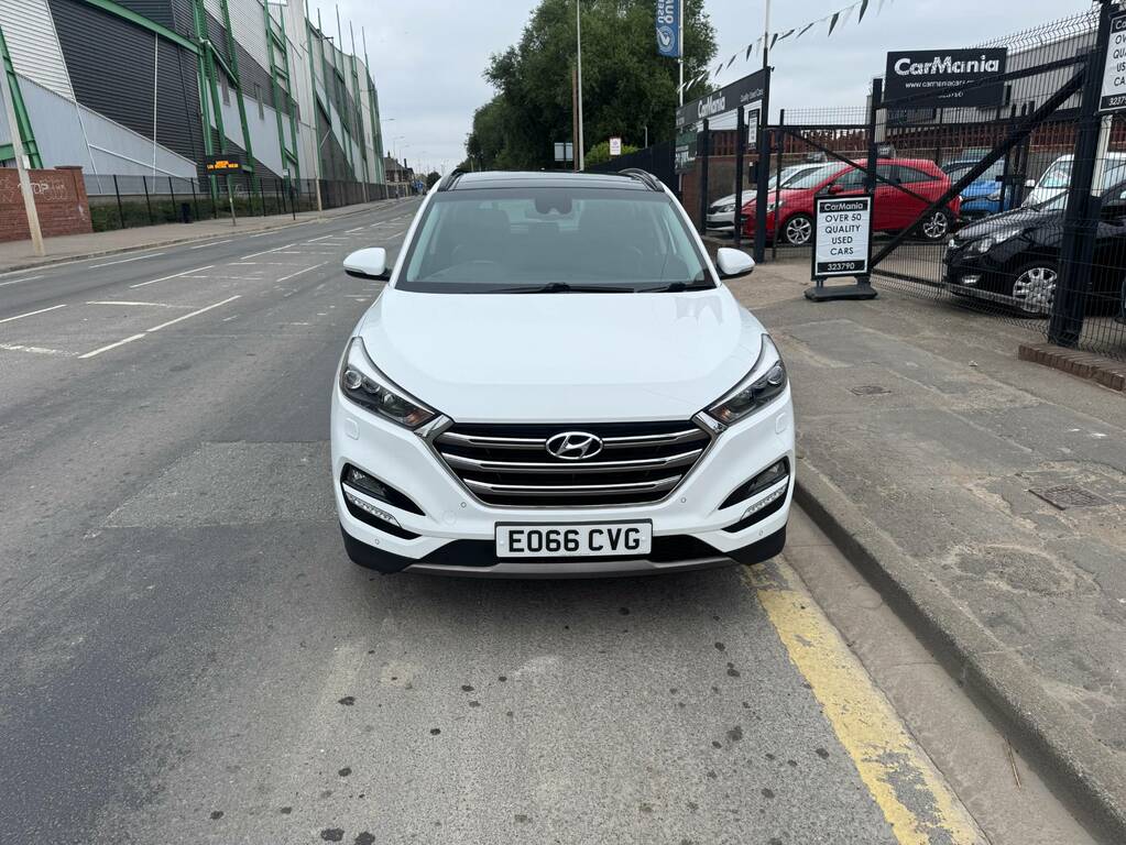 Hyundai Tucson 2.0 Crdi Blue Drive Premium Se E066CVG White