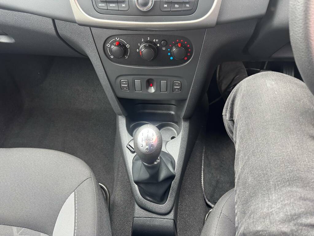 Dacia Sandero Stepway Laureate Red #13