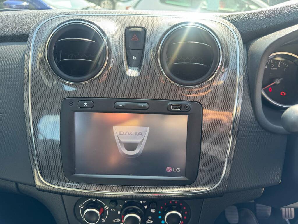 Dacia Sandero Stepway 0.9 Tce Laureate Red #13