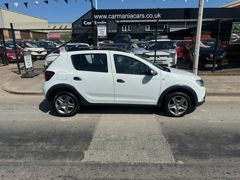 Dacia Sandero Stepway 1.5 Dci Laureate White #2