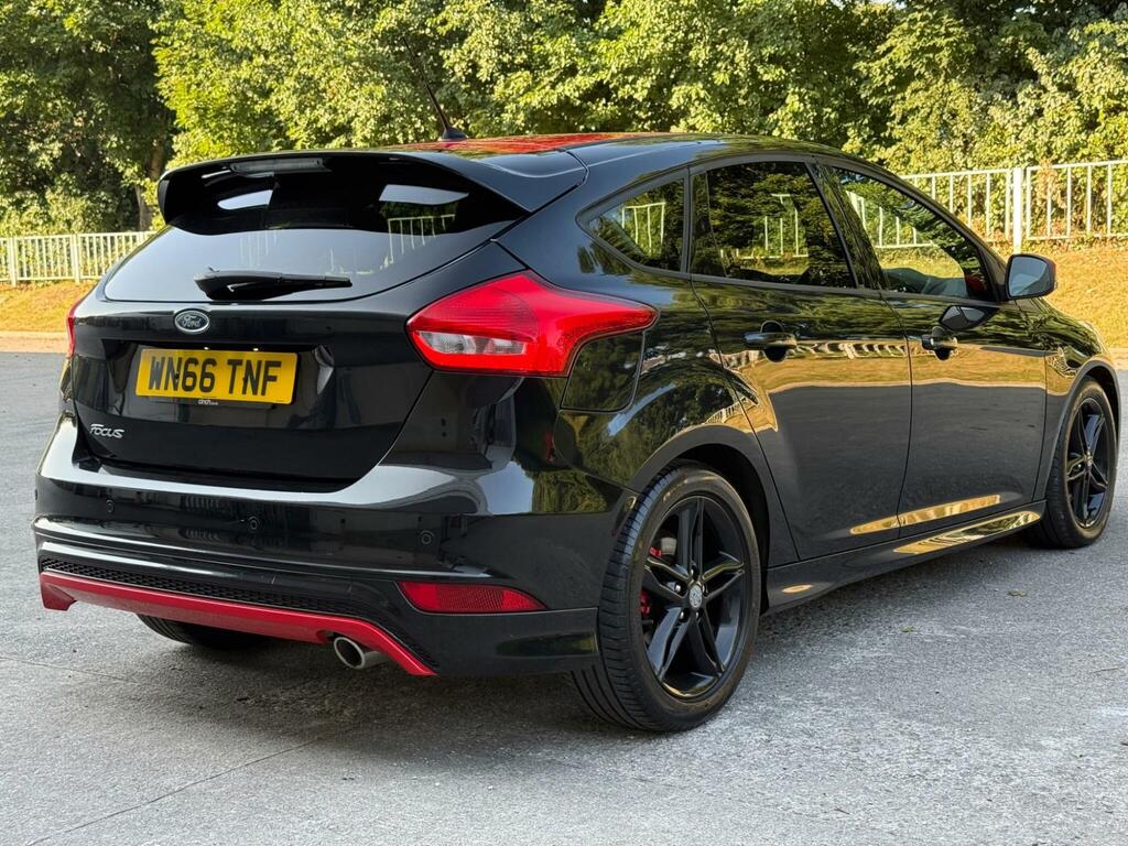Ford Focus 1.0T Ecoboost Titanium Red #15