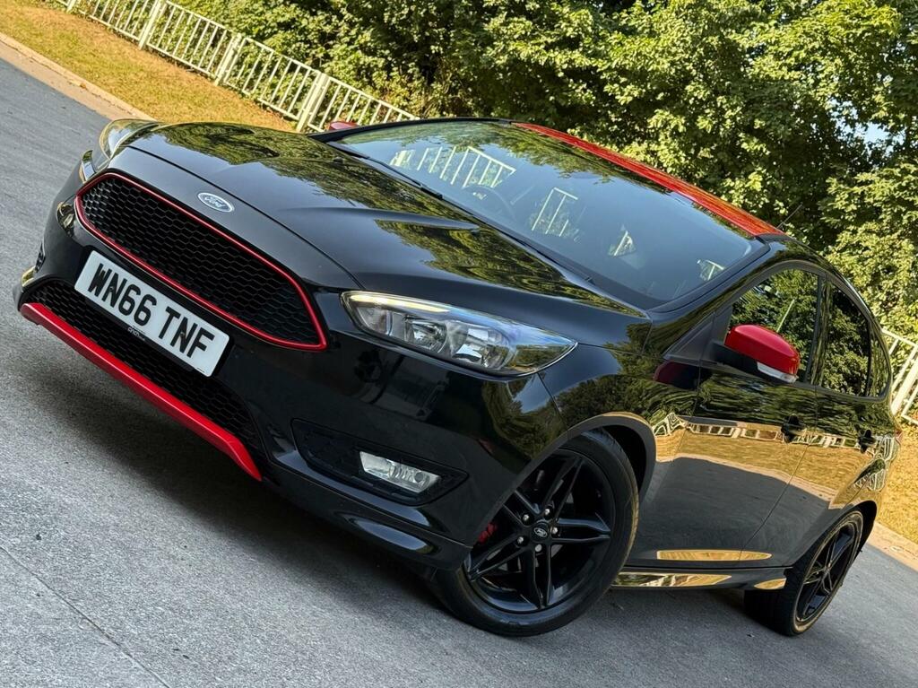 Ford Focus 1.0T Ecoboost Titanium Red #10