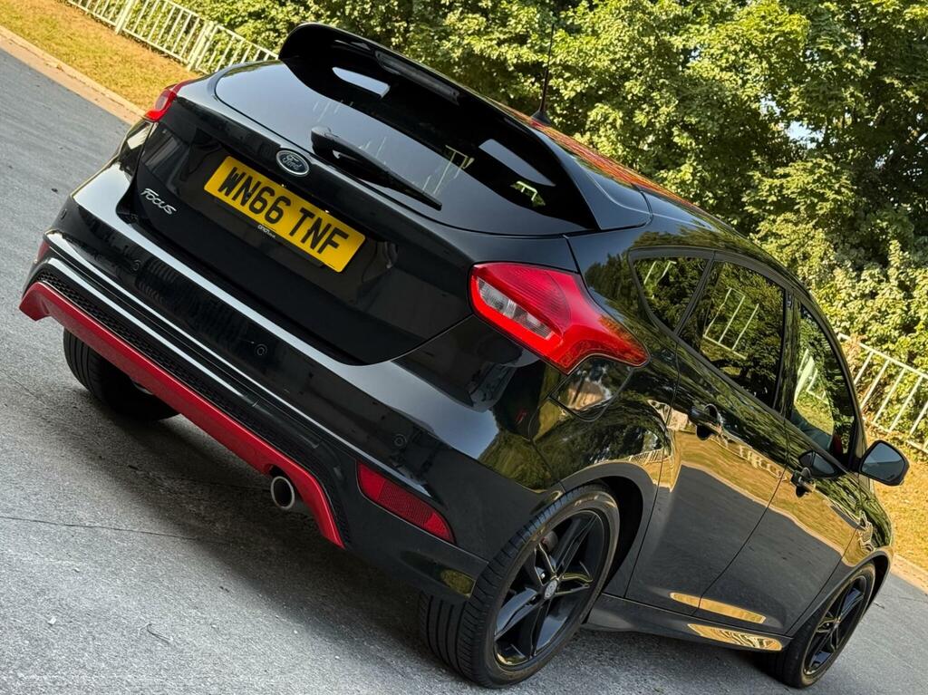 Ford Focus 1.0T Ecoboost Titanium Red #19