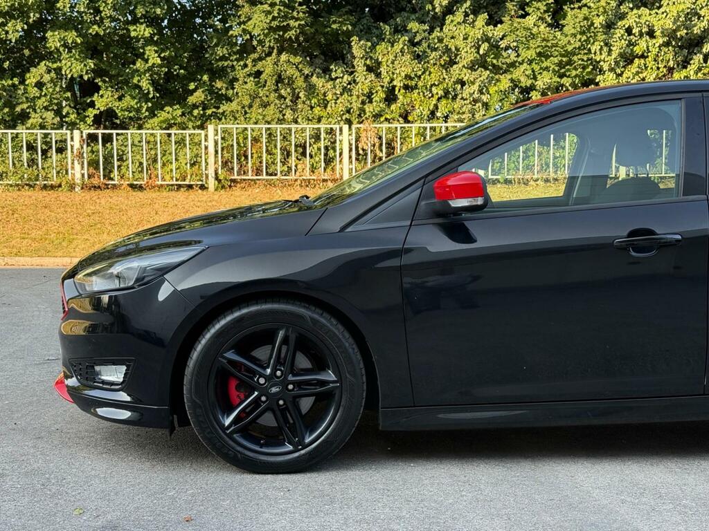 Ford Focus 1.0T Ecoboost Titanium Red #27