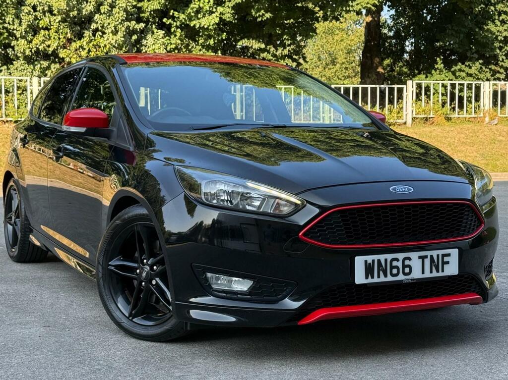 Ford Focus 1.0T Ecoboost Titanium Red #1