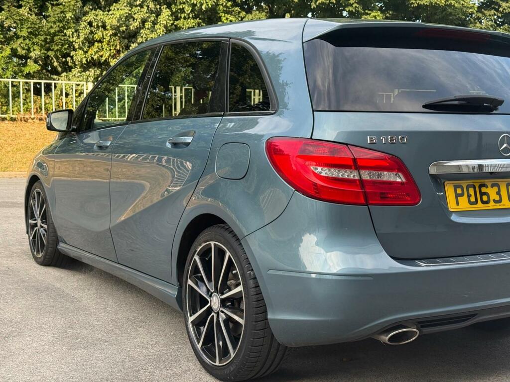 Mercedes-Benz B Class Blueefficiency Se Red #19