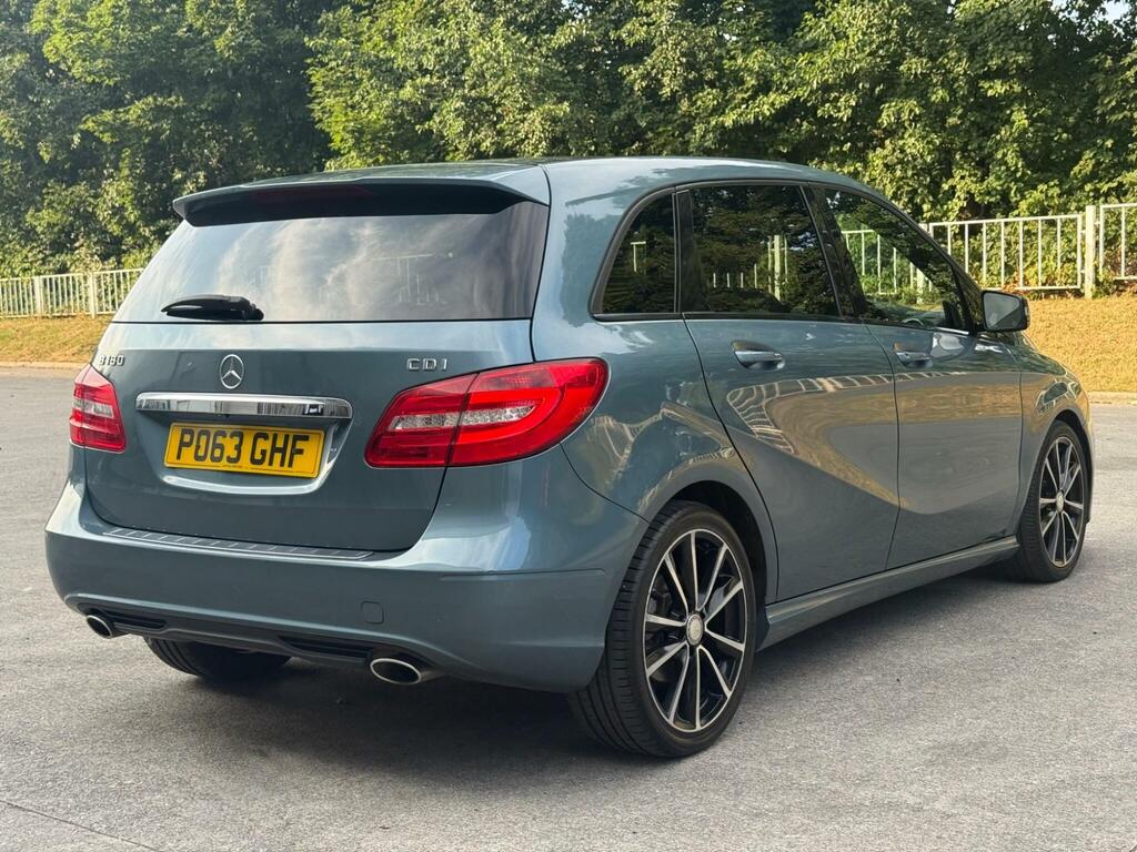 Mercedes-Benz B Class Blueefficiency Se Red #15