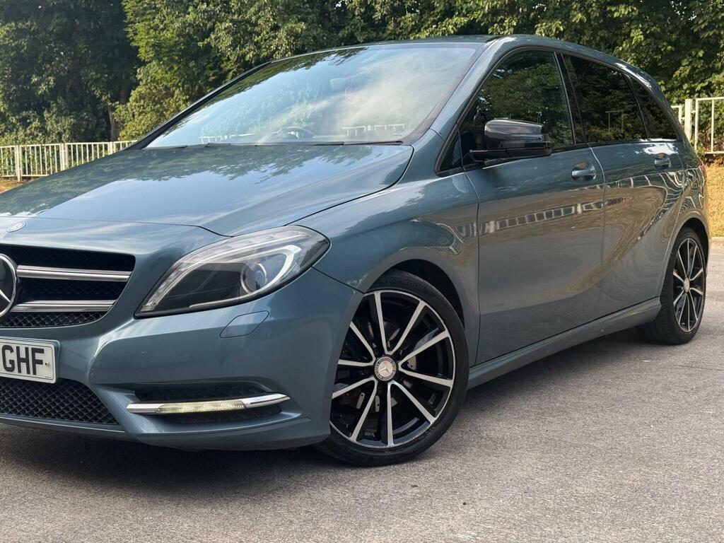 Mercedes-Benz B Class Blueefficiency Se Red #8