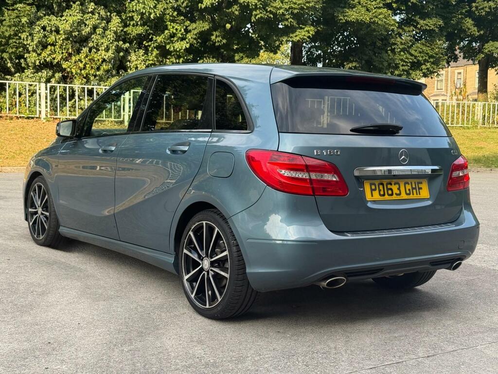 Mercedes-Benz B Class Blueefficiency Se Red #16