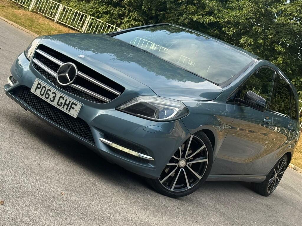 Mercedes-Benz B Class Blueefficiency Se Red #10