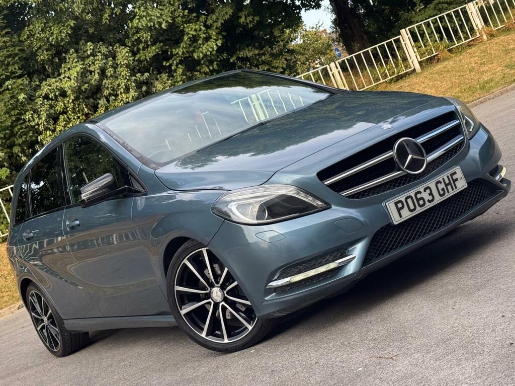 Mercedes-Benz B Class Blueefficiency Se Red #9